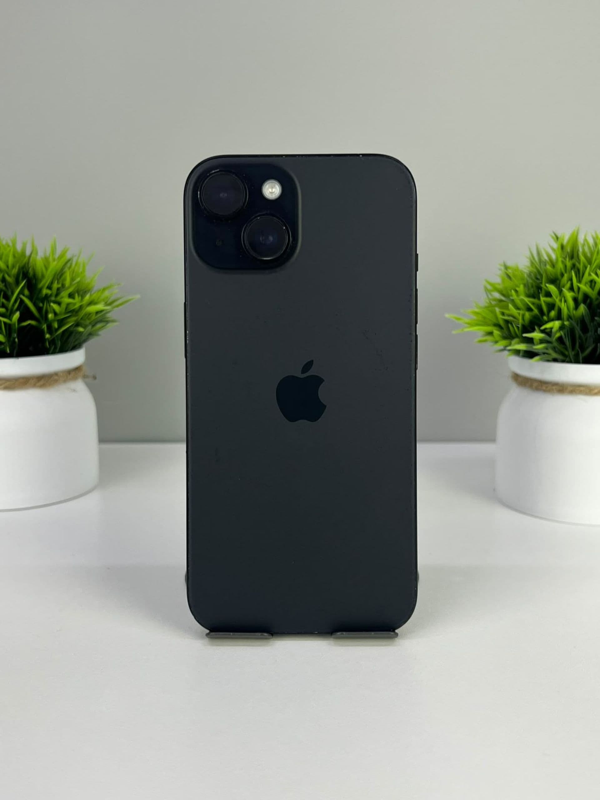 iPhone 15, 128 ГБ, Черный