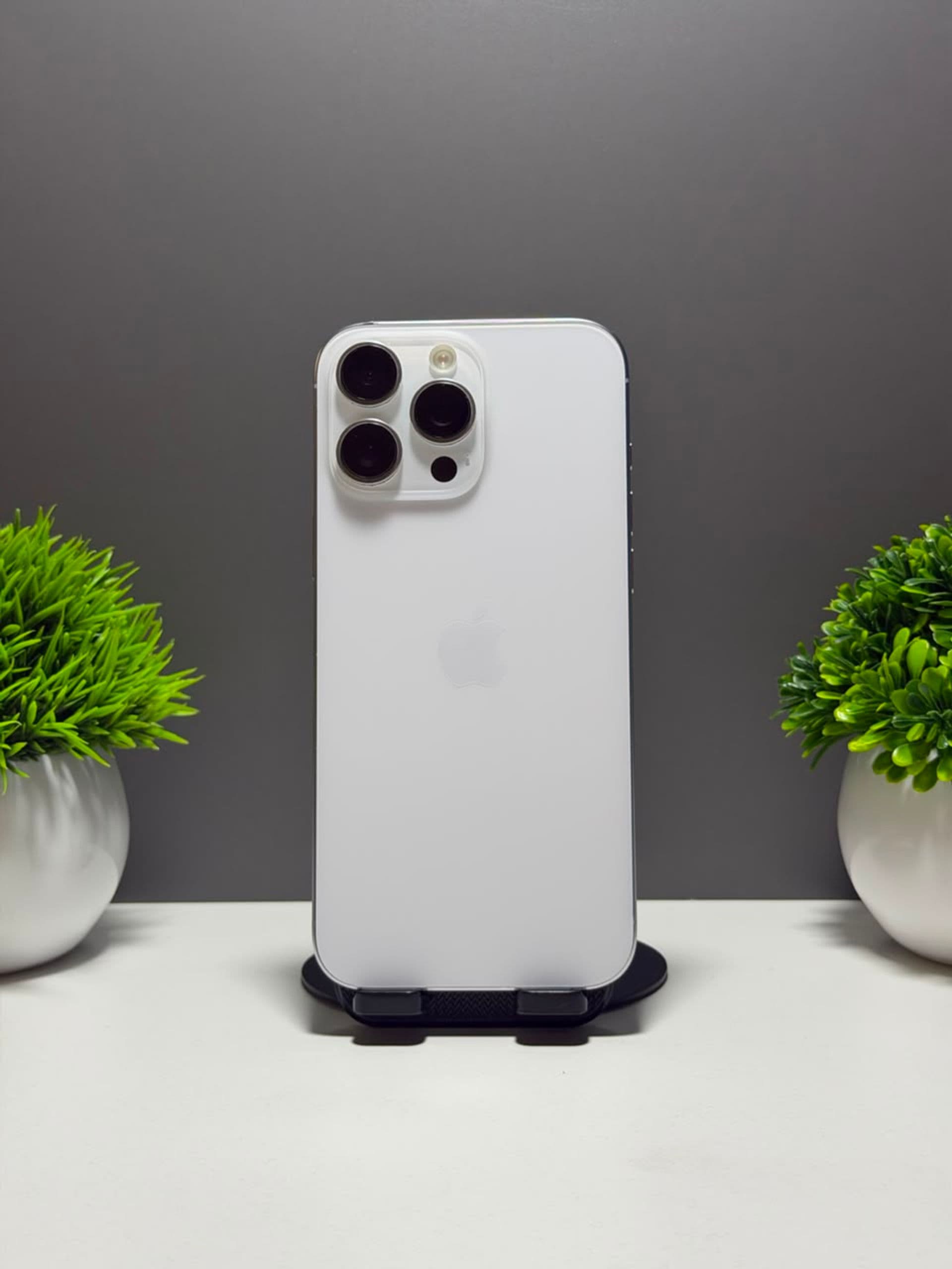iPhone 16 Pro Max, 512 ГБ, Белый